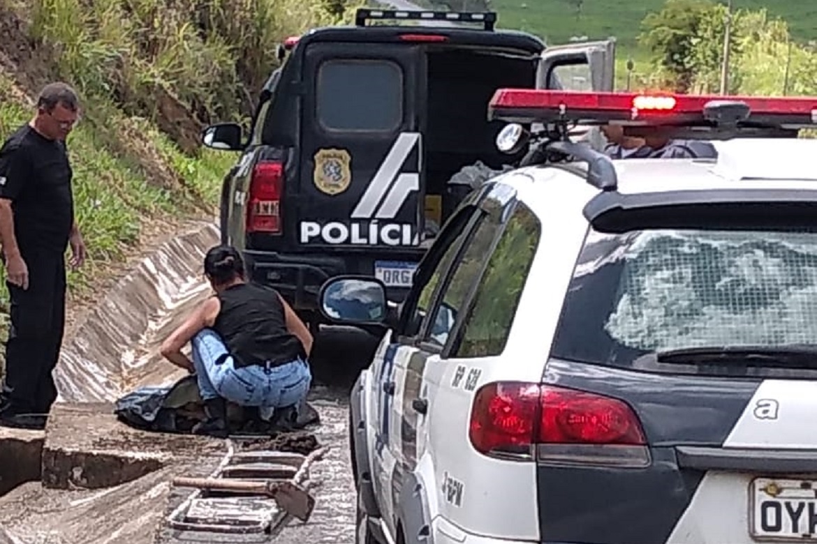  Após denúncia Polícia localiza ossada humana