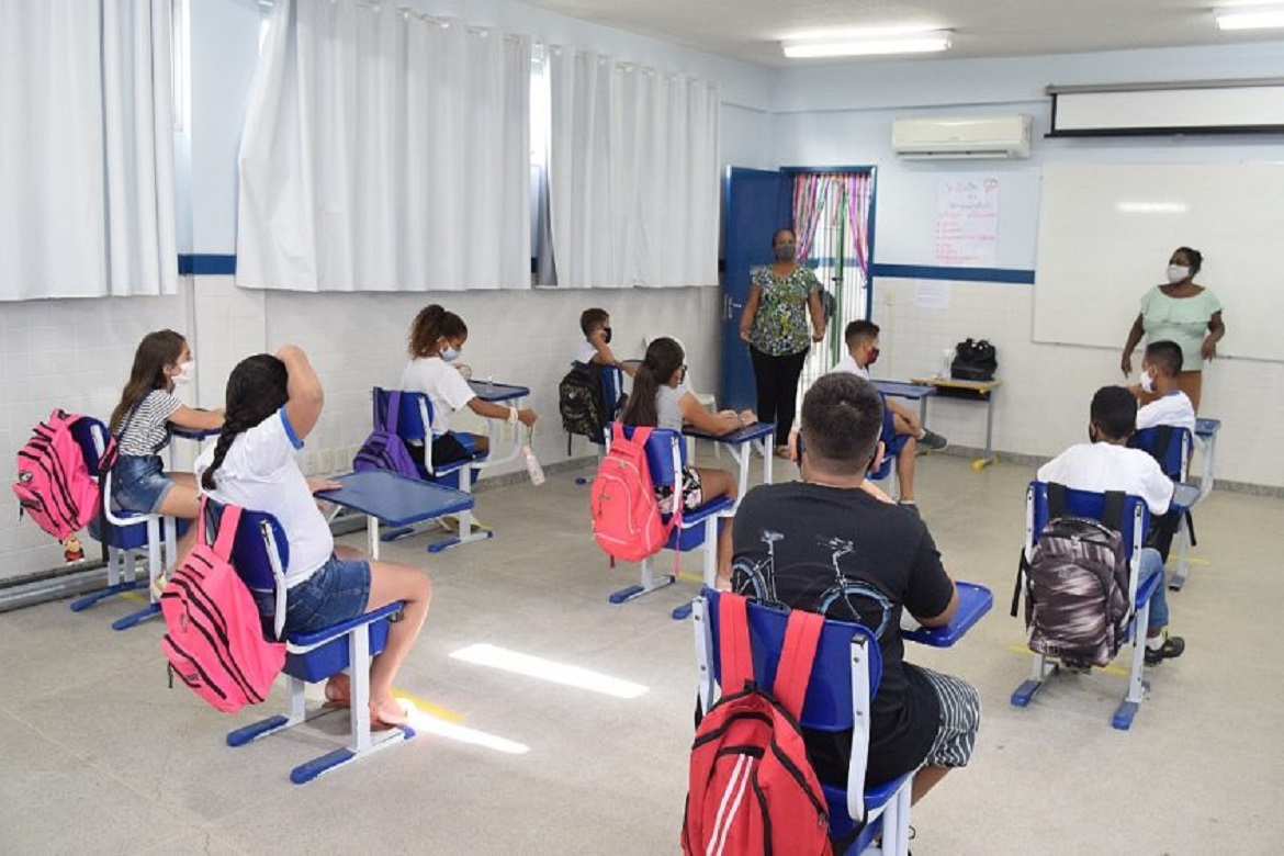  Alunos de Cachoeiro retornam às aulas presenciais, nesta quarta-feira