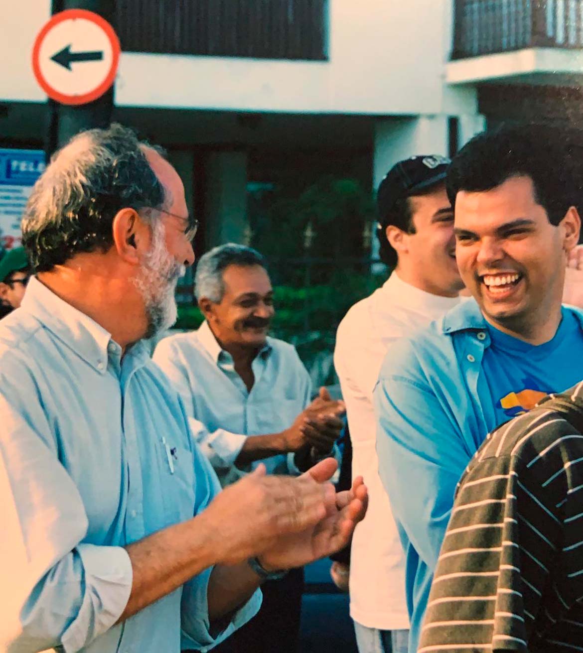  Requiesce in pace Bruno, o barqueiro te levou com honras altaneiras.