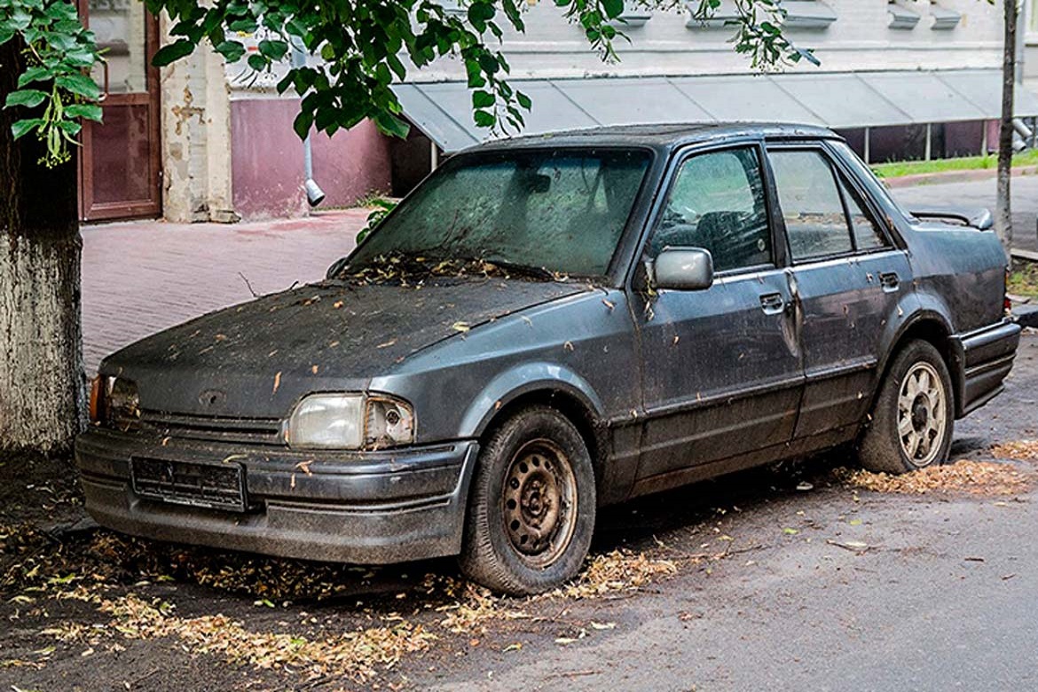  Prefeitura de Castelo irá remover carros abandonados em vias públicas