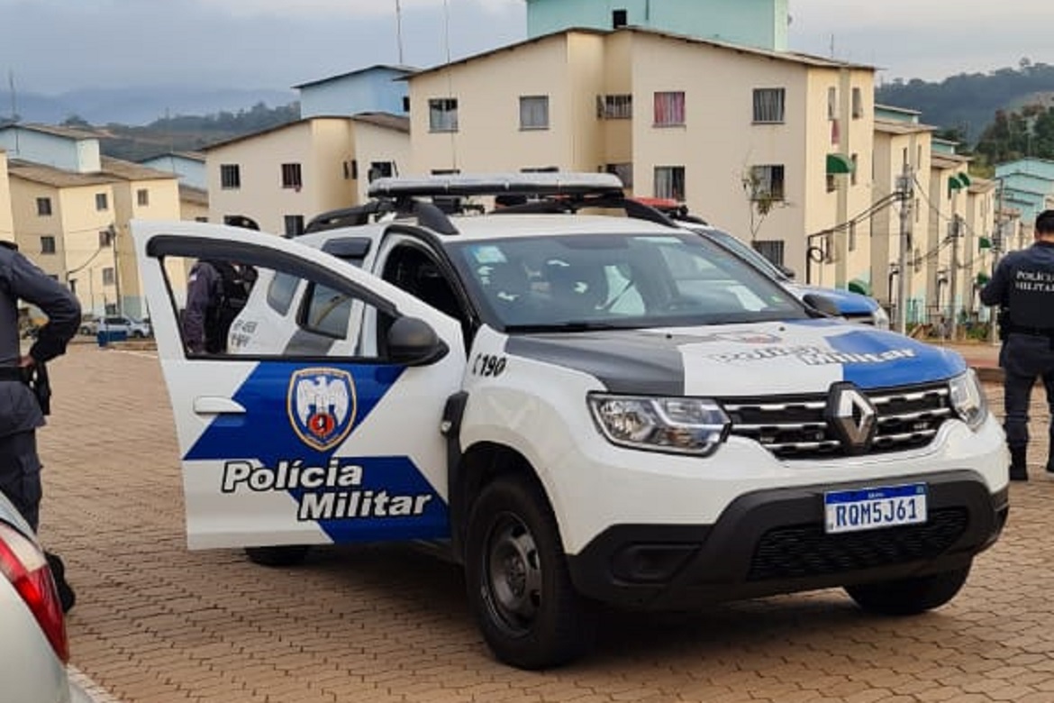  Polícia investiga tráfico de drogas em condomínio de Cachoeiro