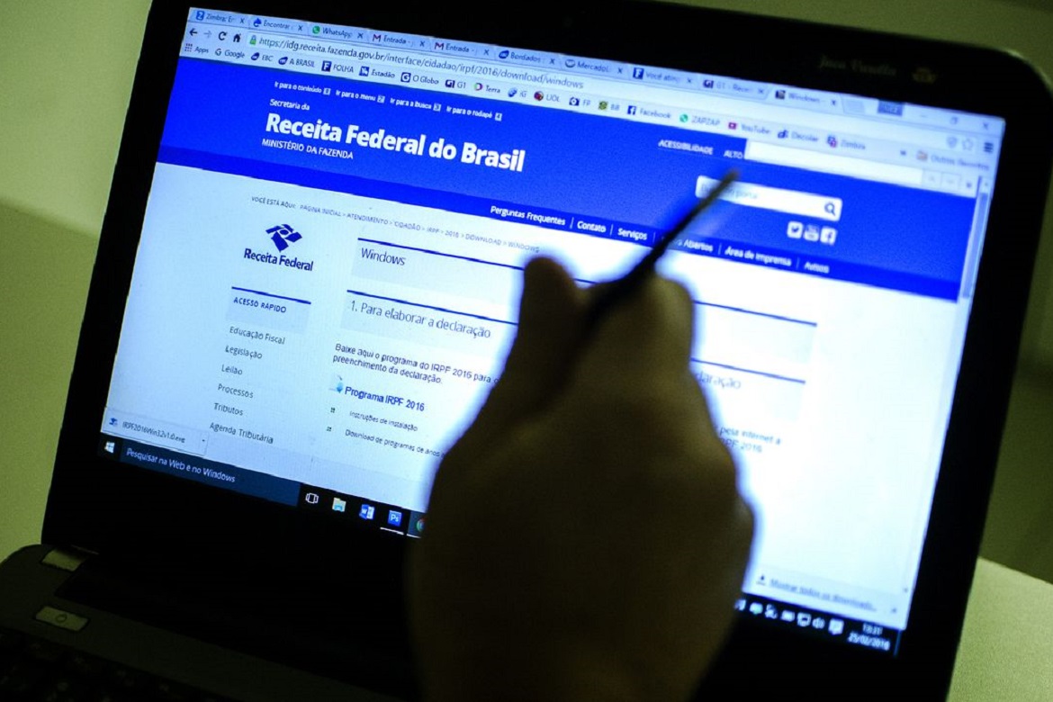  Receita libera consulta a terceiro lote de restituição do IR