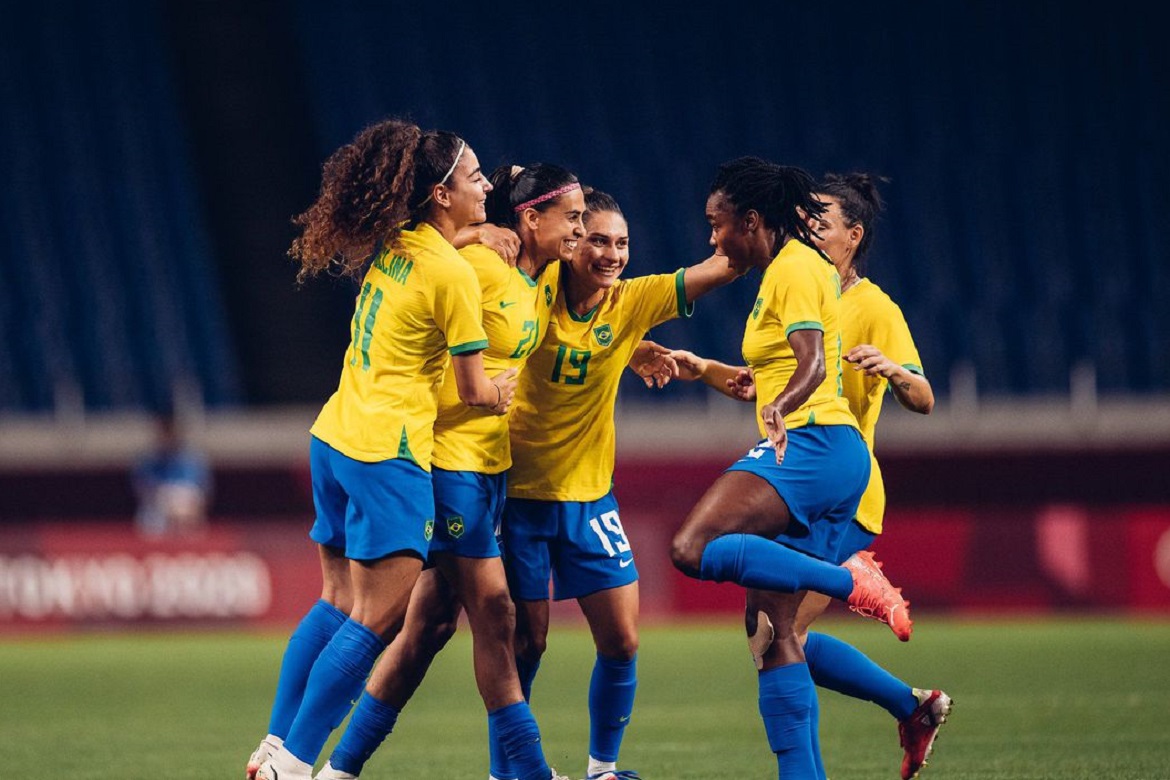  Seleção feminina de futebol vence e garante vaga nas quartas de final da Olimpíada de Tóquio