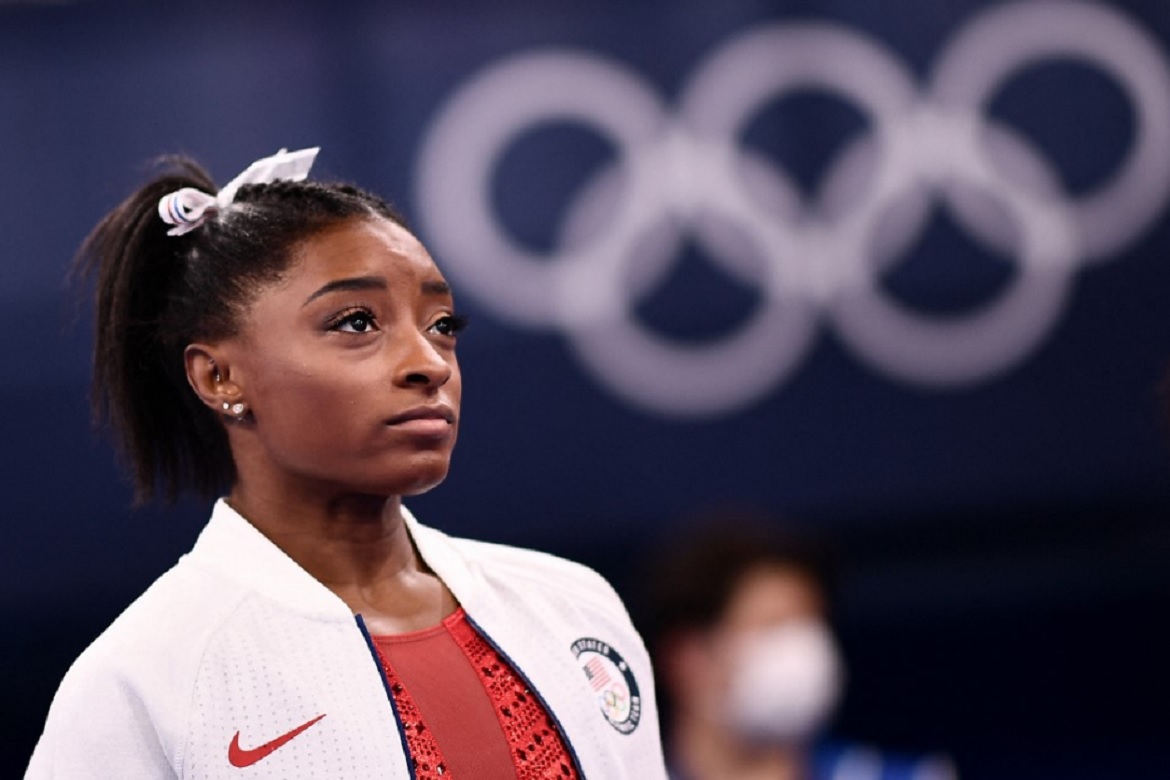  Simone Biles desiste de competição individual geral em Tóquio