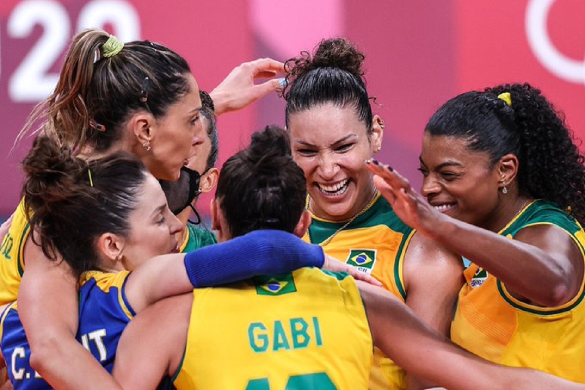  Brasil vence Quênia e pega o Comitê Russo nas quartas do vôlei feminino