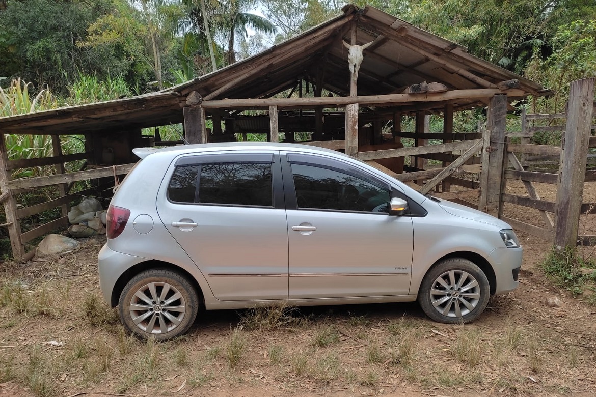  Carro roubado em Alegre é recuperado horas depois