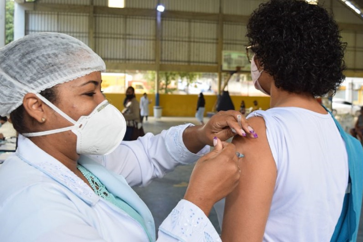  Agendamento para vacinação de 27 a 39 anos será aberto nesta terça em Cachoeiro