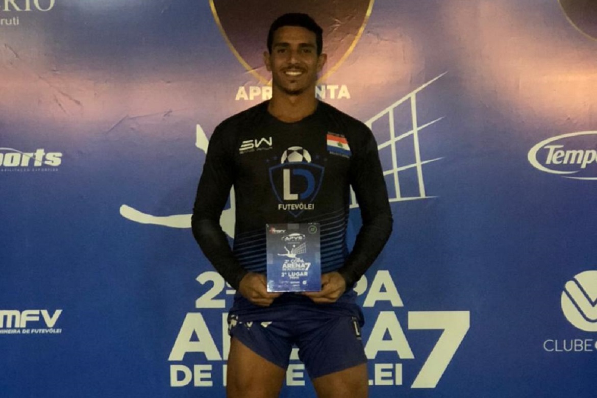  Atleta de Presidente Kennedy é campeão de torneio de futevôlei em Minas Gerais