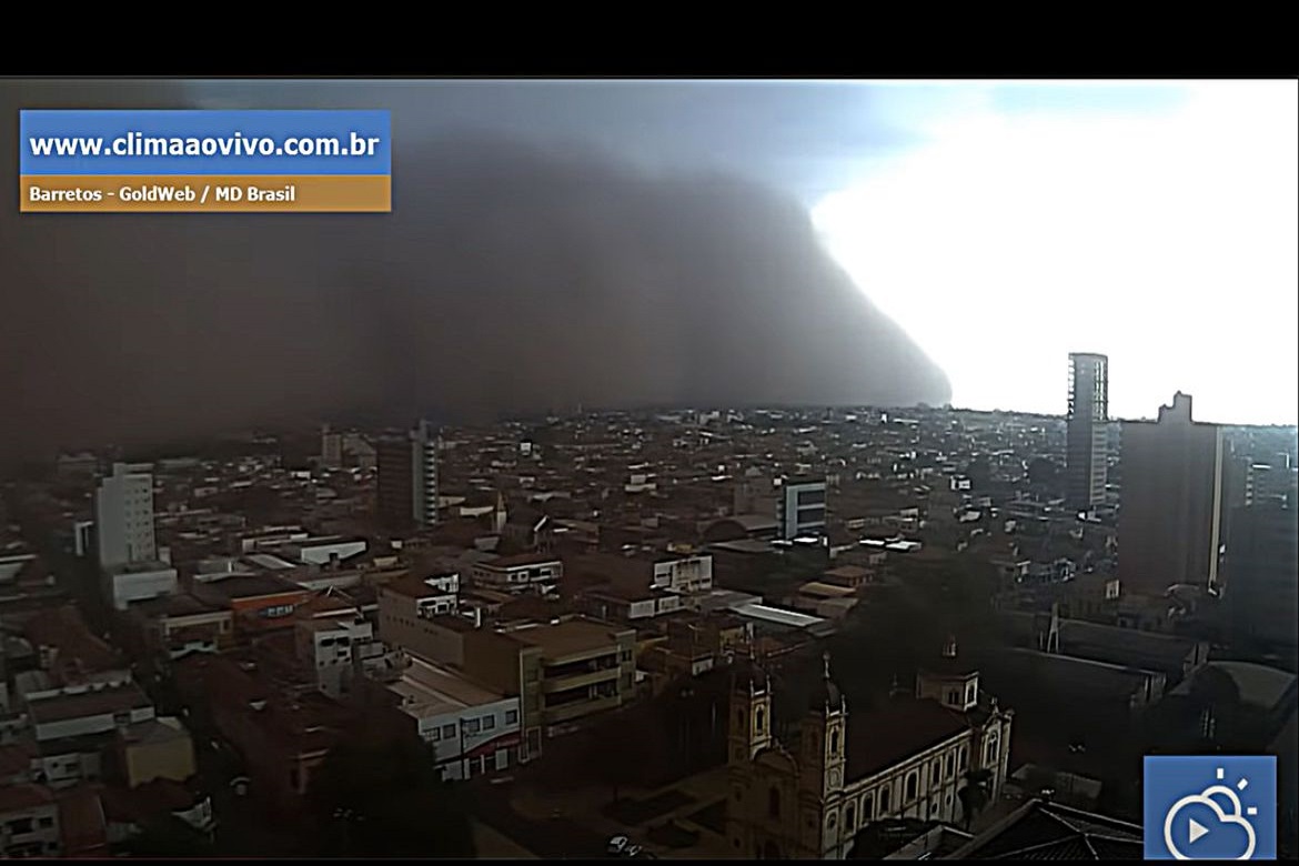  Tempestade de areia atinge cidades do interior de São Paulo