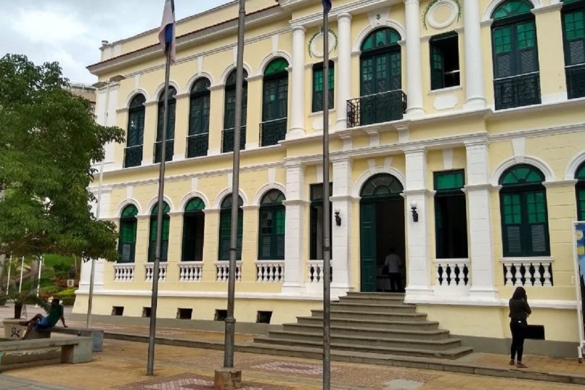  Prefeitura de Cachoeiro decreta ponto facultativo do Dia do Servidor na segunda-feira