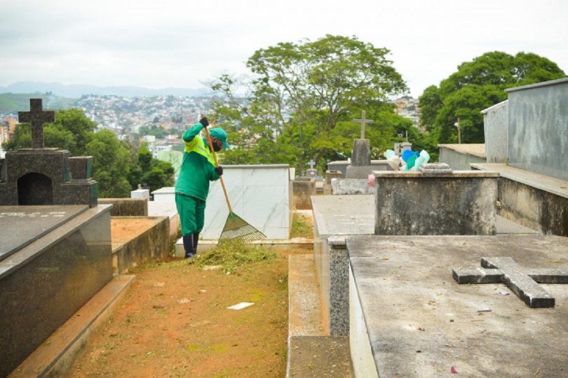  Limpeza em cemitérios de Cachoeiro é intensificada para o feriado de Finados