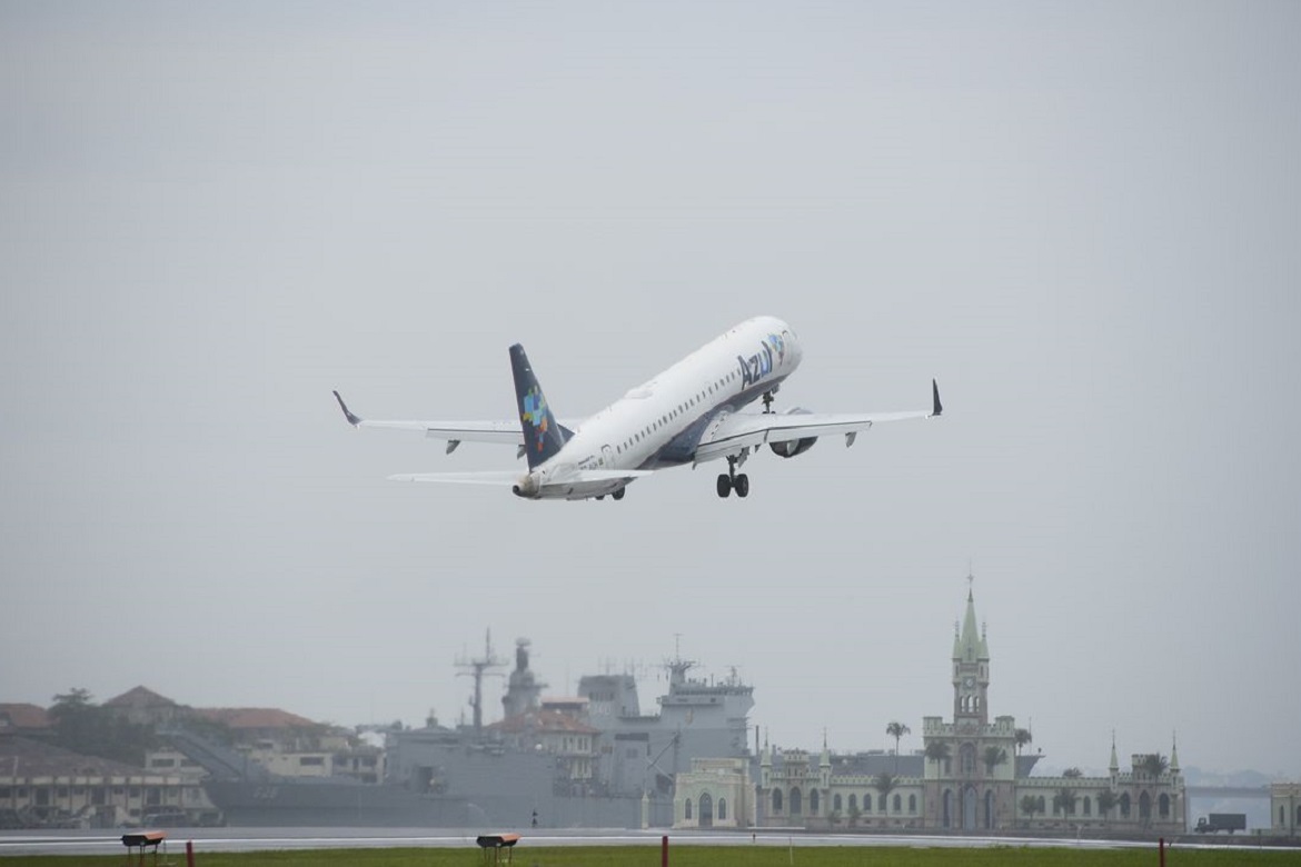  Pilotos e comissários farão greve a partir da próxima segunda-feira