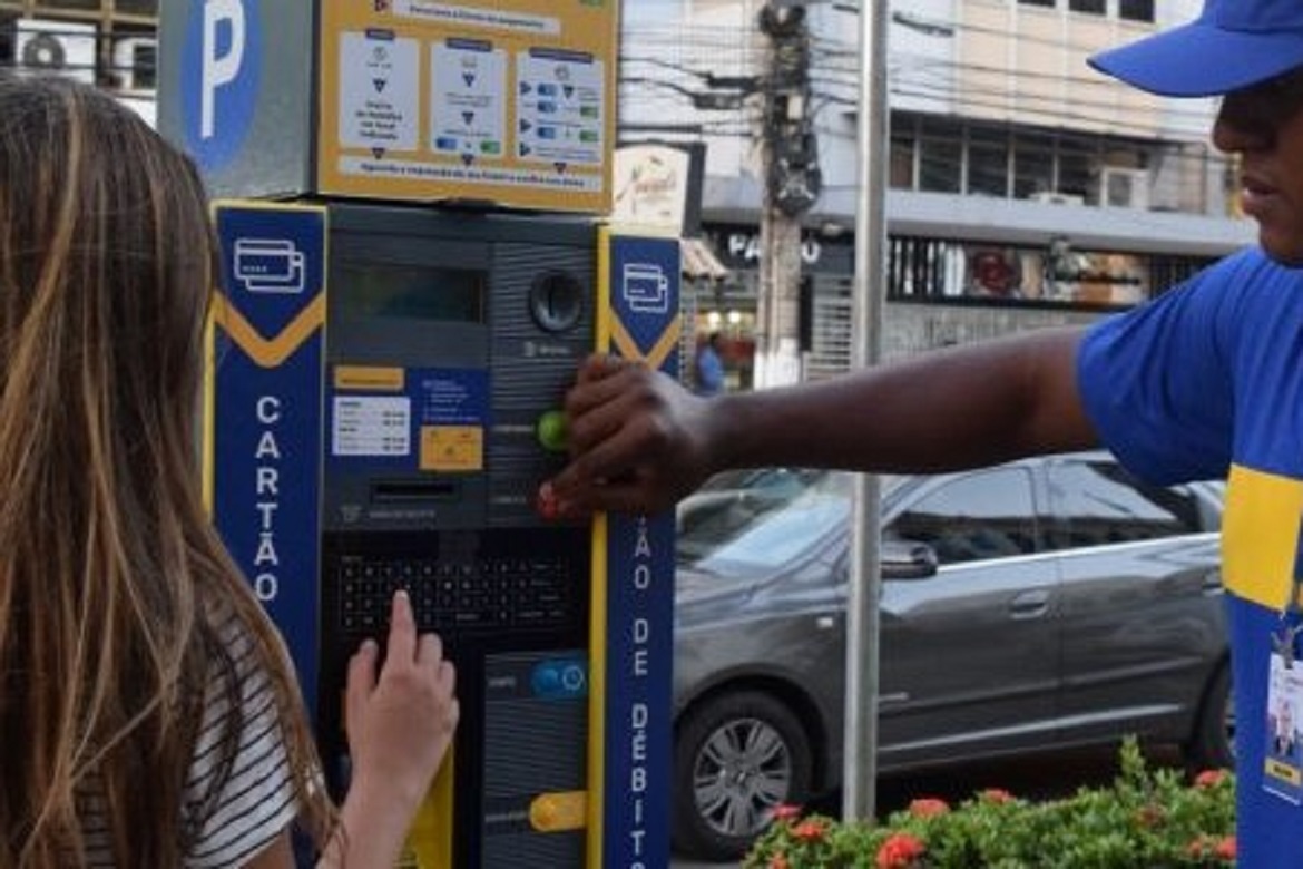  Câmara de Cachoeiro quer dar 24 horas para motorista pagar por vaga de rotativo