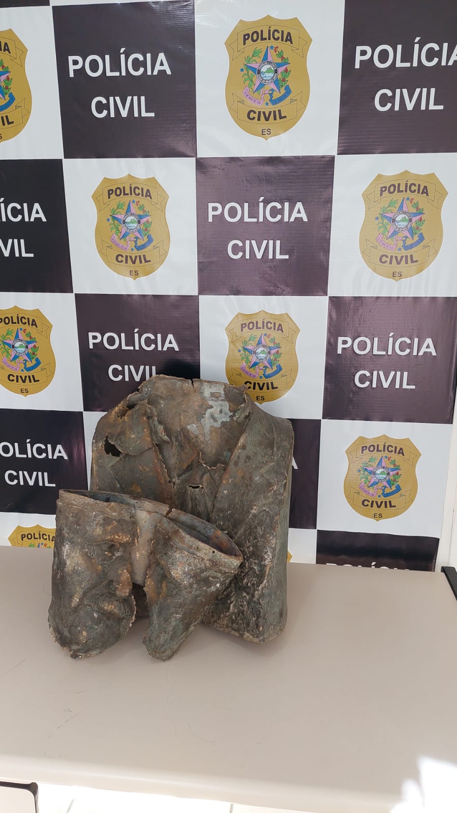  POLÍCIA CIVIL IDENTIFICA AUTORES  DO FURTO DO BUSTO EMPRESARIO JOSÉ FELIX CHEIM, ALÉM DE DOIS RECEPTADORES