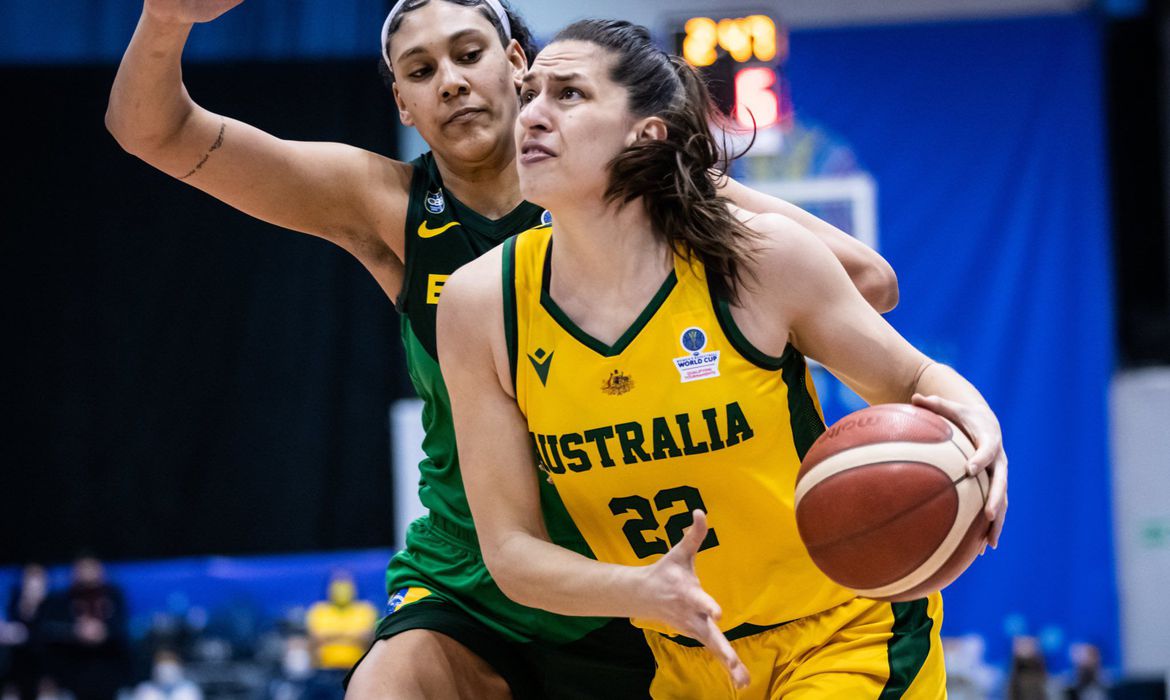  Basquete feminino é superado pela Austrália na estreia no Pré-Mundial