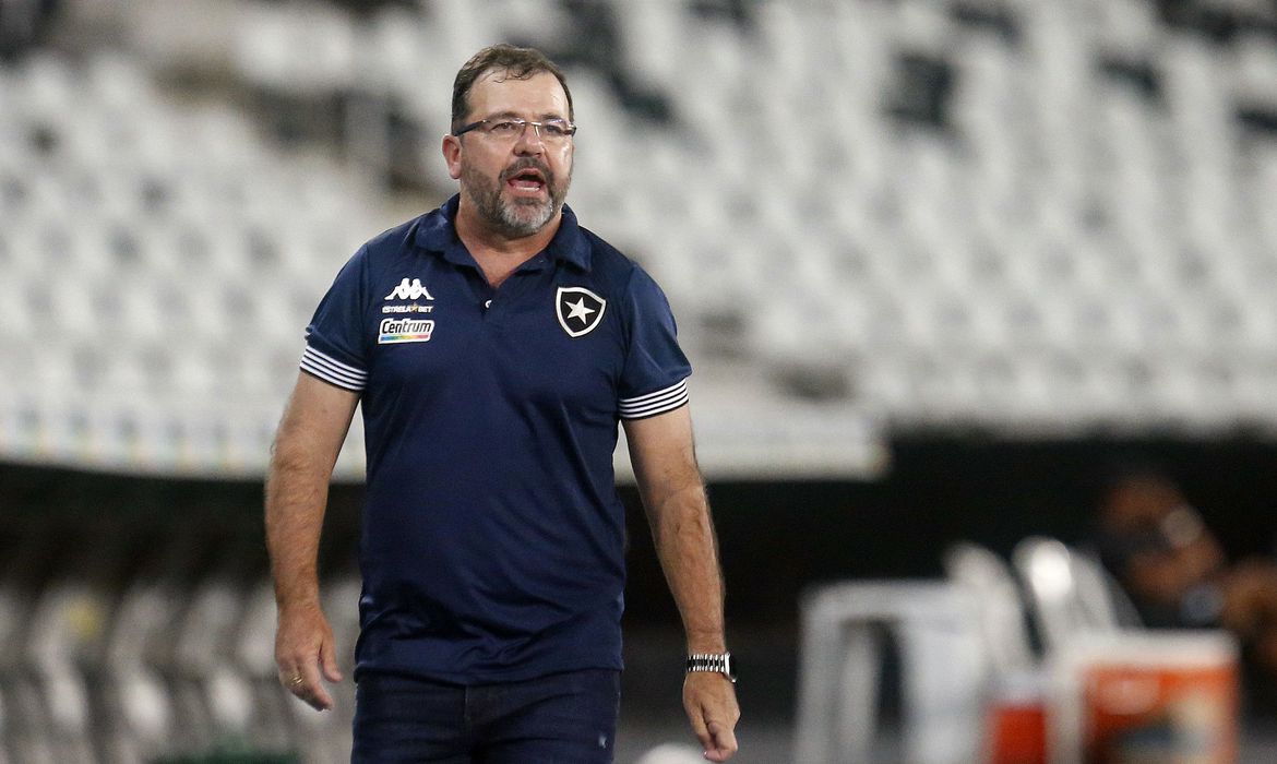  Enderson Moreira não é mais o técnico do Botafogo