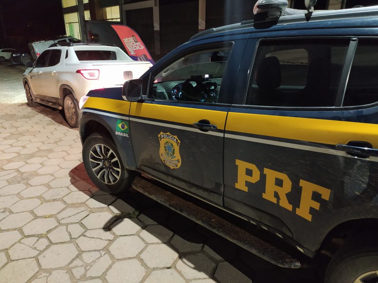  PRF recupera veículo na BR 262