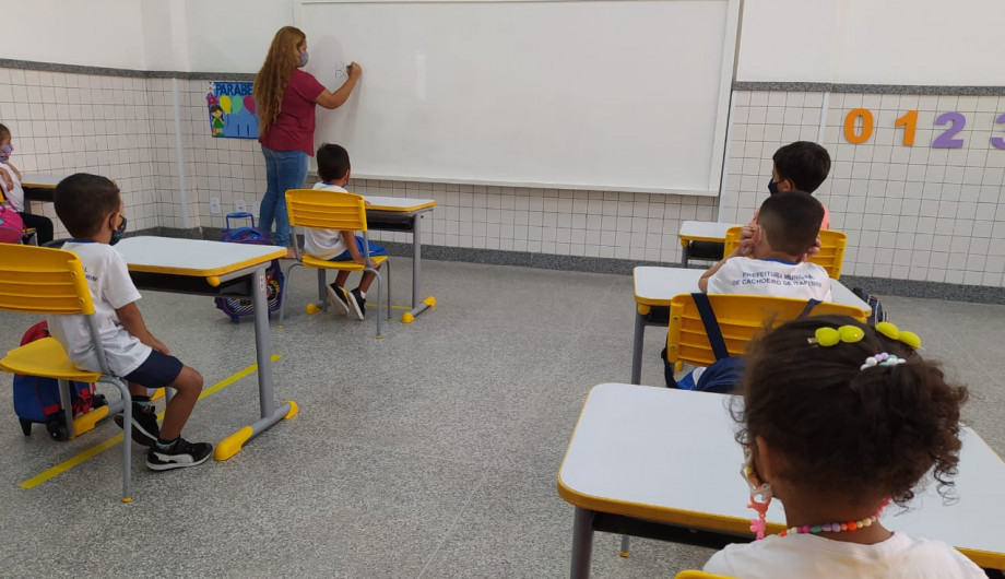  Ano letivo de 2022 nas escolas municipais de Cachoeiro é iniciado