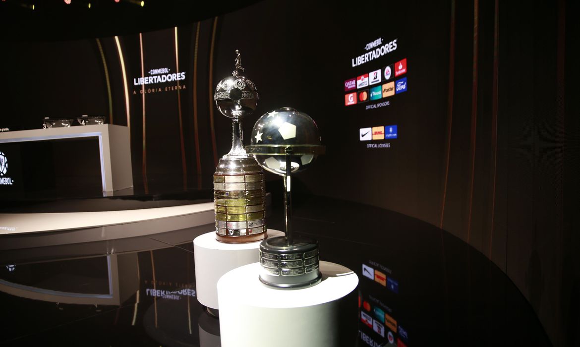  Libertadores: sorteio define grupos; Corinthians pegará Boca Juniors