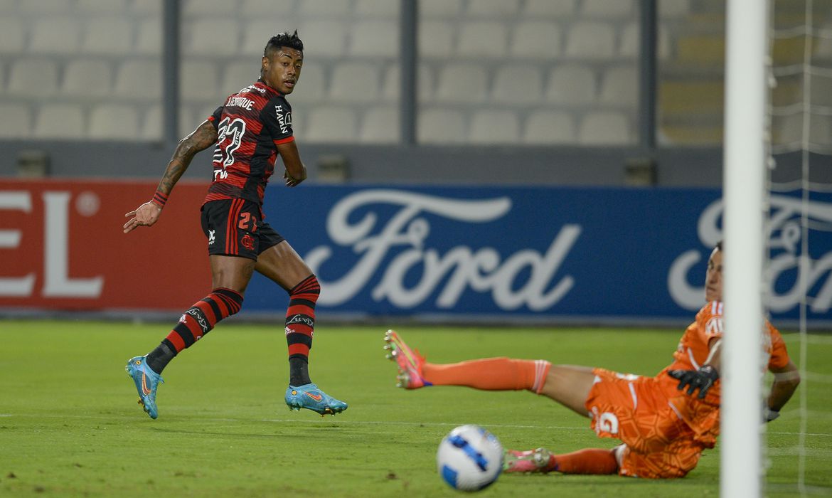  Libertadores: Flamengo supera Sporting Cristal por 2 a 0