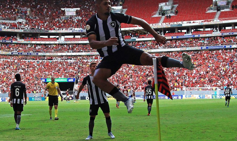  Botafogo vence clássico e deixa o Flamengo em situação complicada na tabela