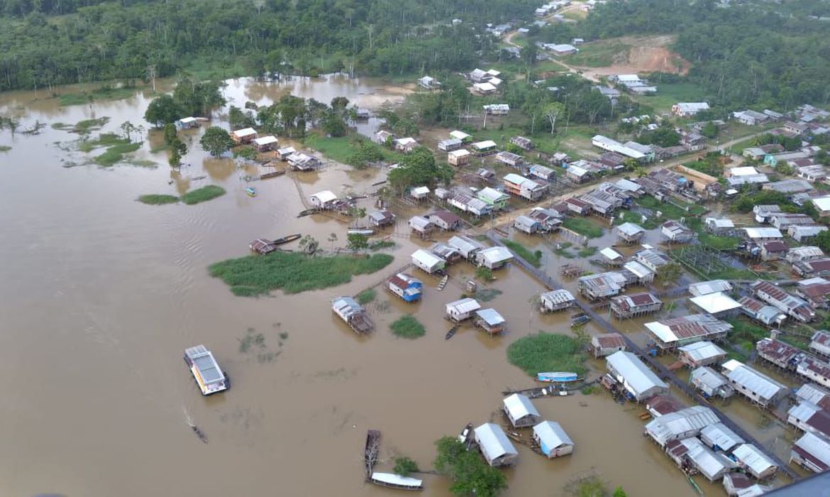  Ministro confirma que restos mortais foram achados no Amazonas