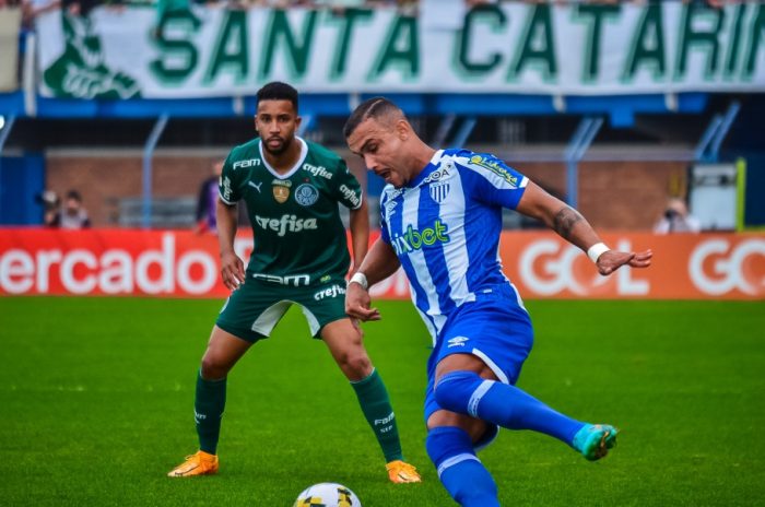  EM JOGO DE QUATRO GOLS, AVAÍ E PALMEIRAS EMPATAM PELO BRASILEIRÃO