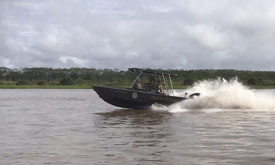  Buscas por desaparecidos prosseguem no Amazonas