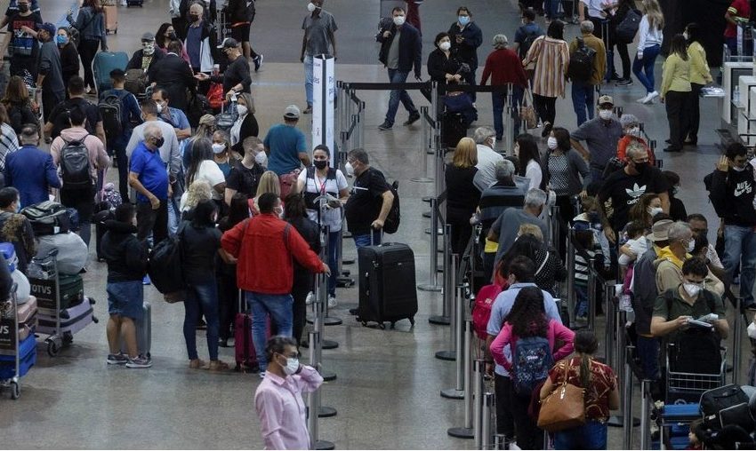  Anvisa aprova volta do uso de máscaras em aviões e aeroportos