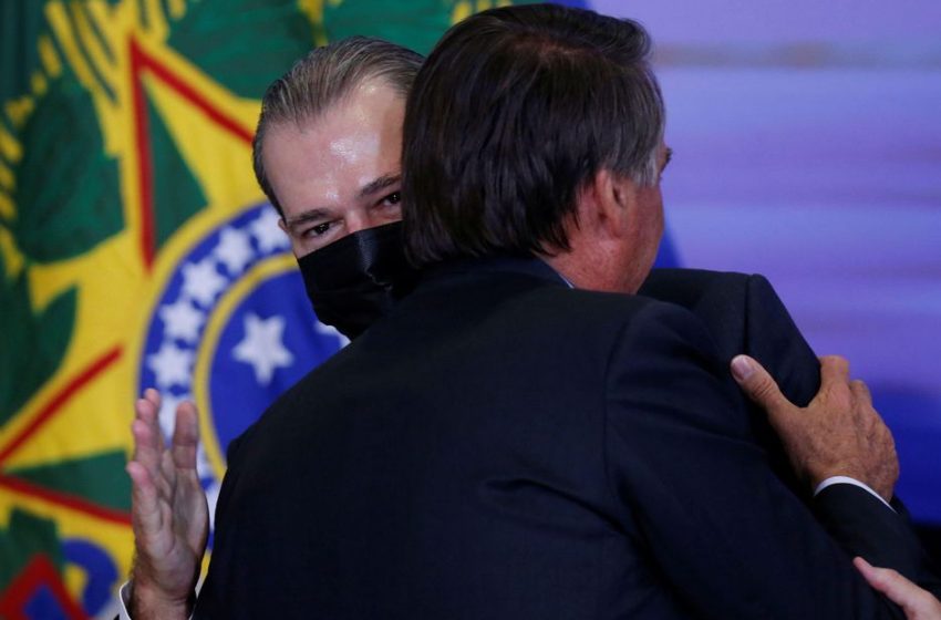  Em jantar com Toffoli e aliados, Bolsonaro se recusou a desmobilizar atos