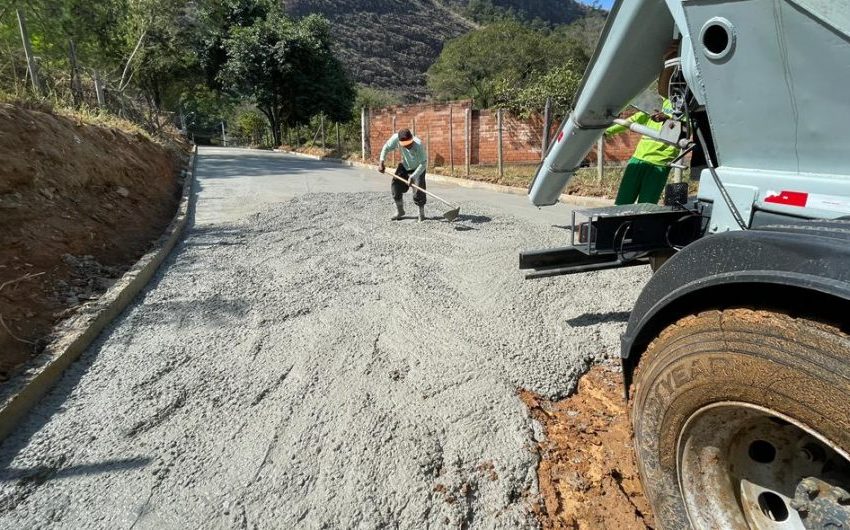  Prefeitura de Cachoeiro pavimenta ruas do bairro IBC