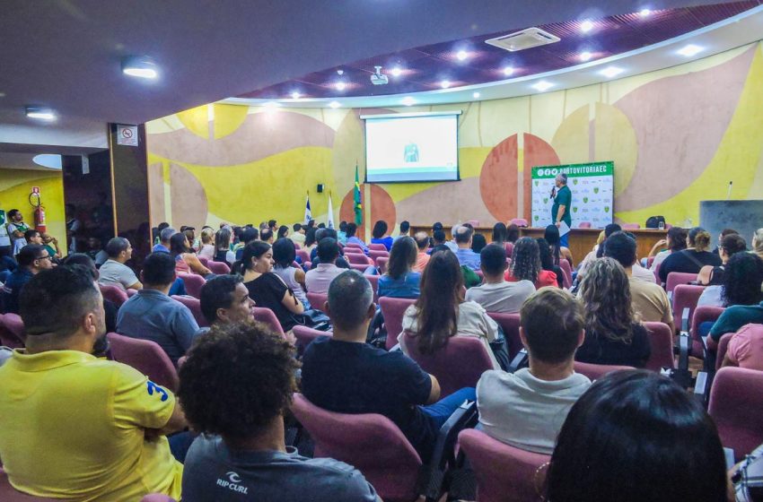  Reunião no Palácio do Café reuniu mais de 100 familiares de atletas do Porto Vitória