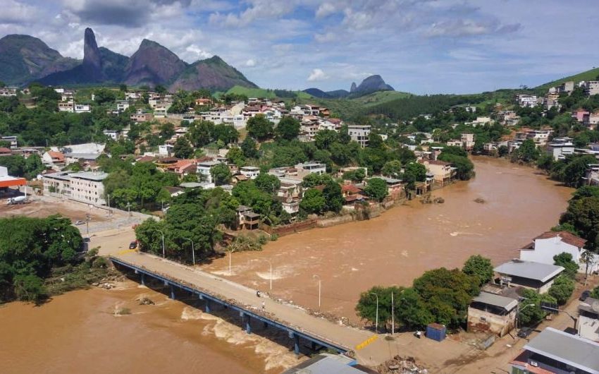  BRK alerta para os perigos da água  da chuva lançada na rede de esgoto