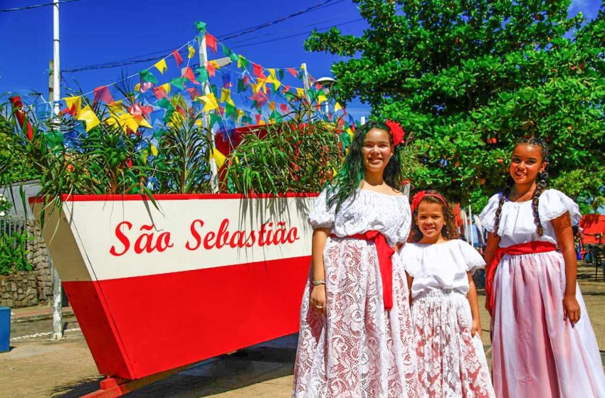  Festas em homenagem a São Sebastião em Nova Almeida e Manguinhos