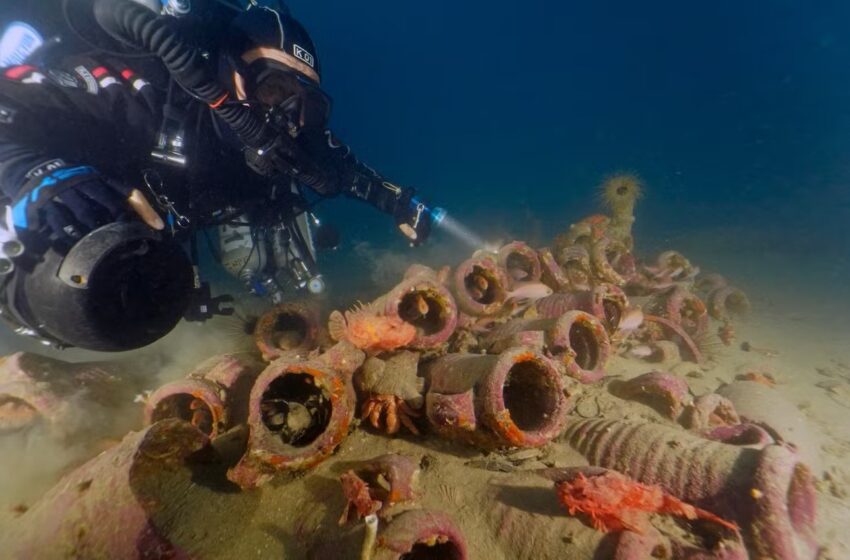  Naufrágio italiano de quase 2 mil anos revela carga intacta; veja fotos