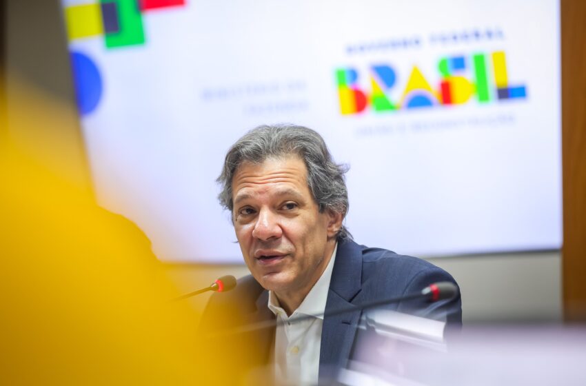  Com dólar em queda e safra recorde, Haddad aposta em queda no preço de alimentos